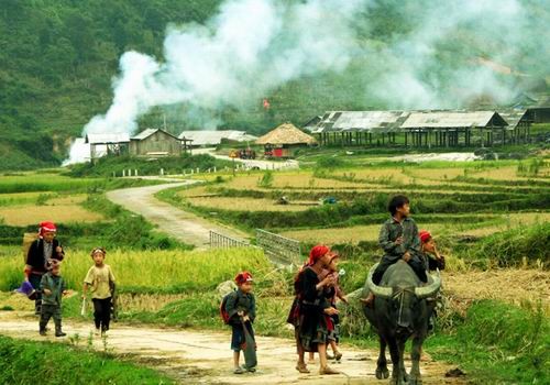 Images tell stories of Dao people  - ảnh 1